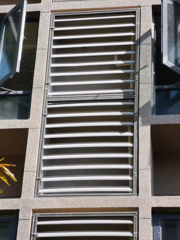 空调百叶窗
